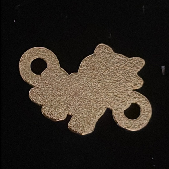 0.75” gold tone white pink enamel unicorn charm pendant with double jump hoop - Picture 5 of 9